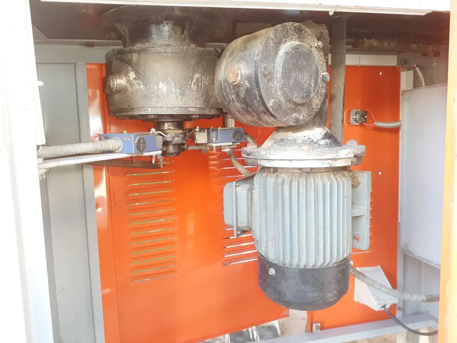 خاموت زن  فولاد برش در حد نو|ماشین‌آلات صنعتی|فولادشهر, سایت صنعتی کاوه|دیوار