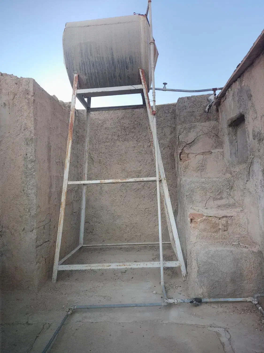 منبع و پایه|مصالح و تجهیزات ساختمان|جهرم, |دیوار