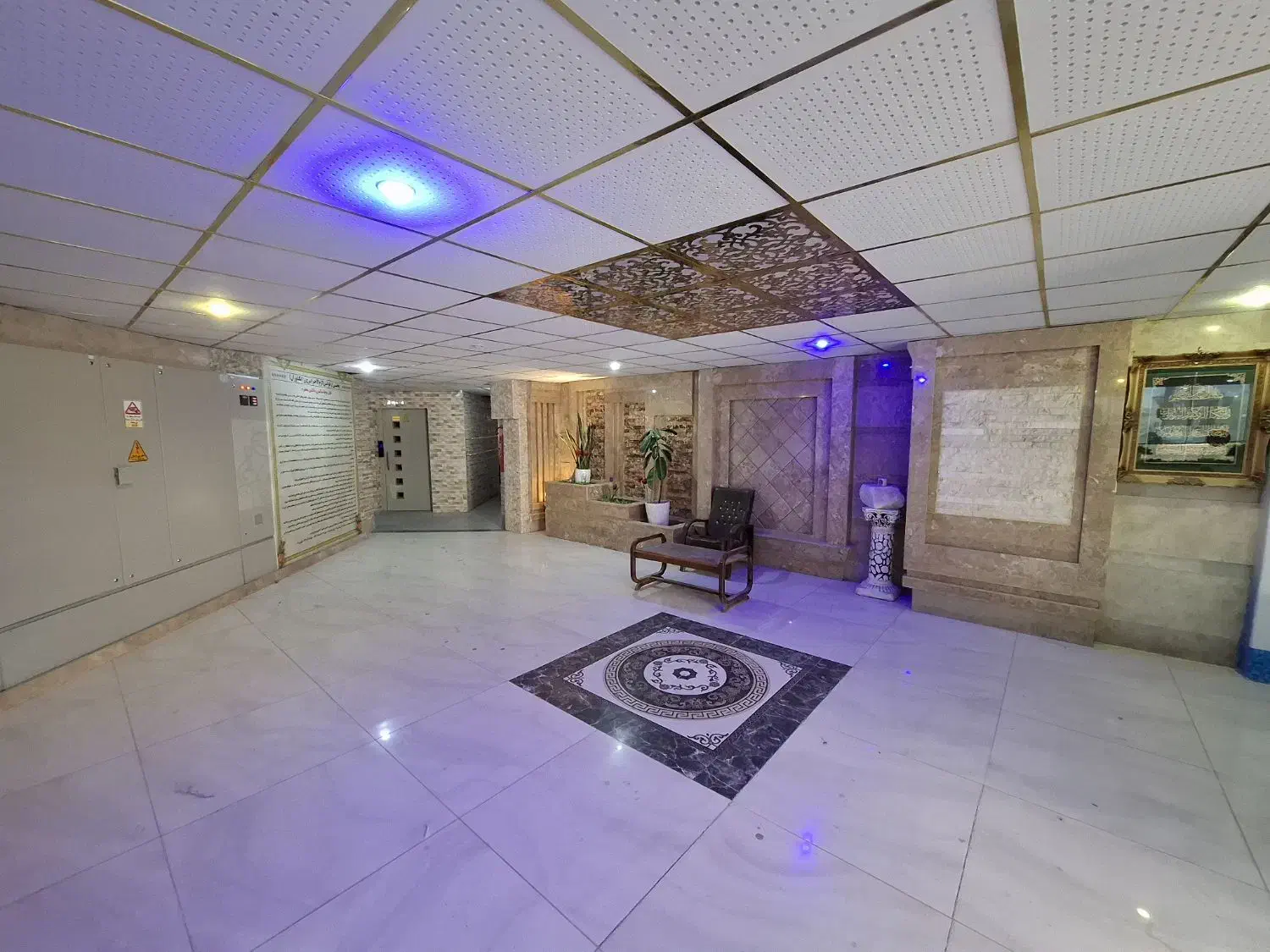 مسکن مهر گلشهر ۲/پارکینگ /۸۵ متری/تکاوران|فروش آپارتمان|ارومیه, |دیوار