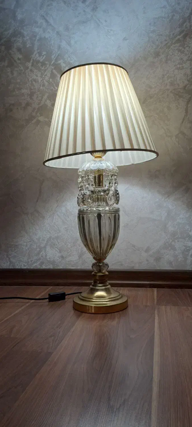 اباژور رو میزی|چراغ خواب و آباژور|اندیشه, شهرک صدف|دیوار