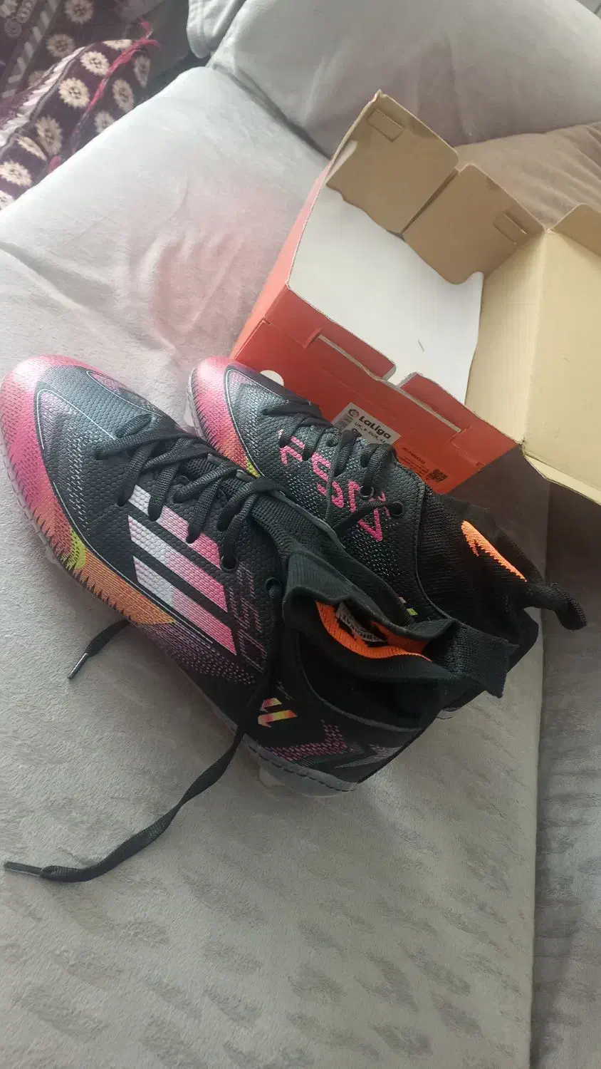 کفش فوتبال سایز ۴۳ نو|کیف، کفش، کمربند|اصفهان, فردوان|دیوار