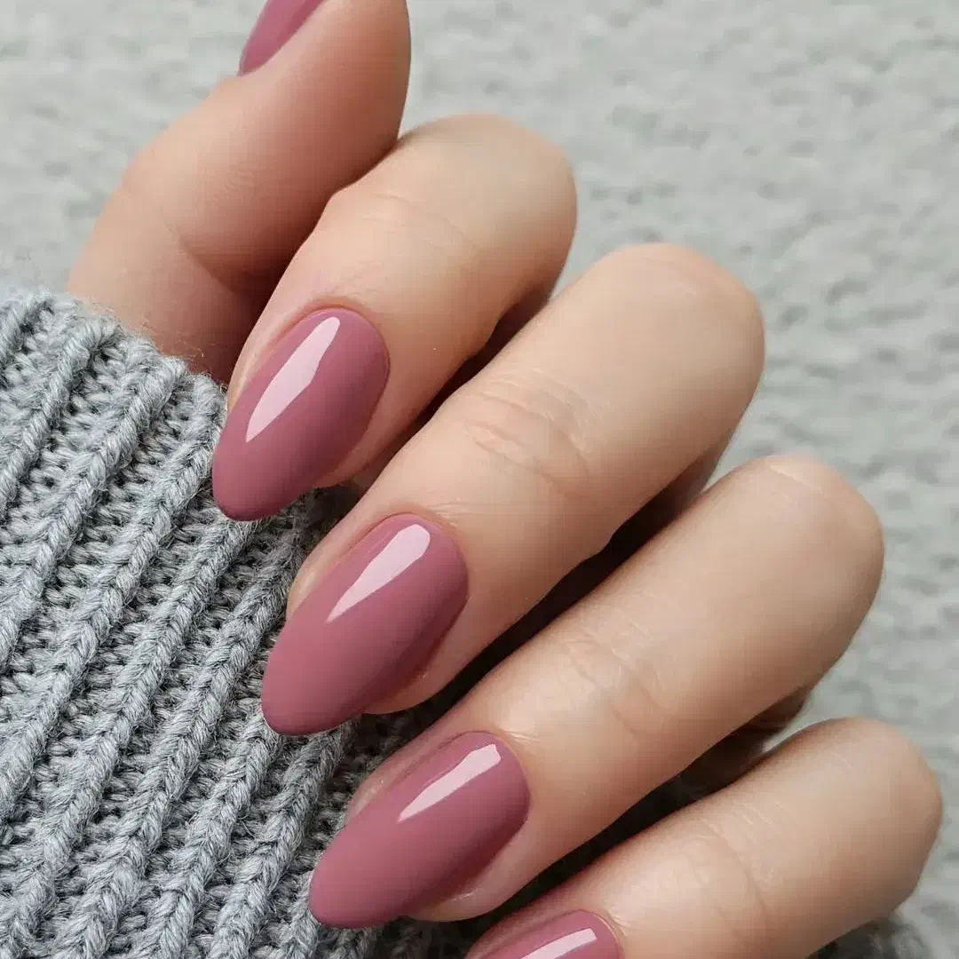 کاشت ناخن ،میکاپ،شینیون،اصلاح صورت و ابرو|خدمات آرایشگری و زیبایی|شیراز, سیلو|دیوار