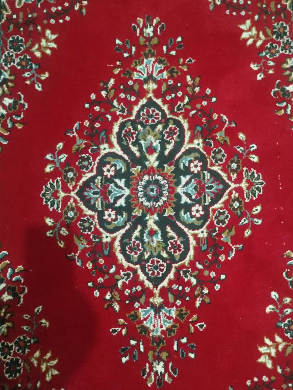 قالیچه ۱متردر۲مترلاکی جفت هستن|فرش|کرمانشاه, |دیوار