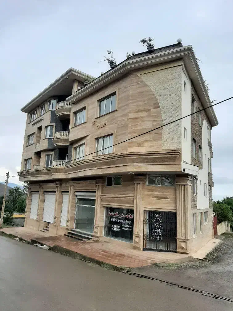 اجاره دو مغازه ۲۱۶ متری و ۵۴ متری|اجارهٔ مغازه و غرفه|کلاردشت, |دیوار