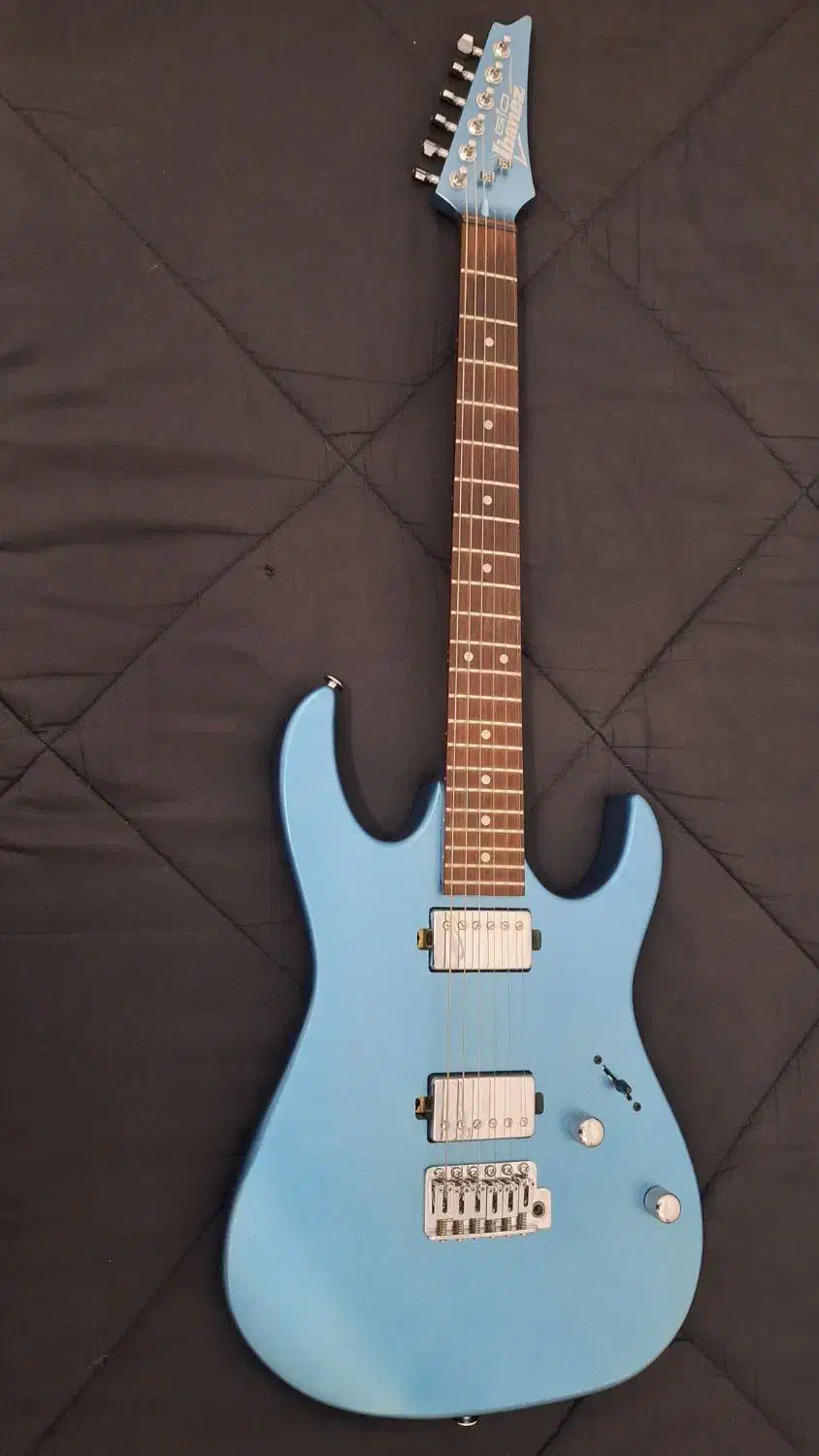 گیتار الکتریک Ibanez|گیتار، بیس، امپلیفایر|قزوین, |دیوار