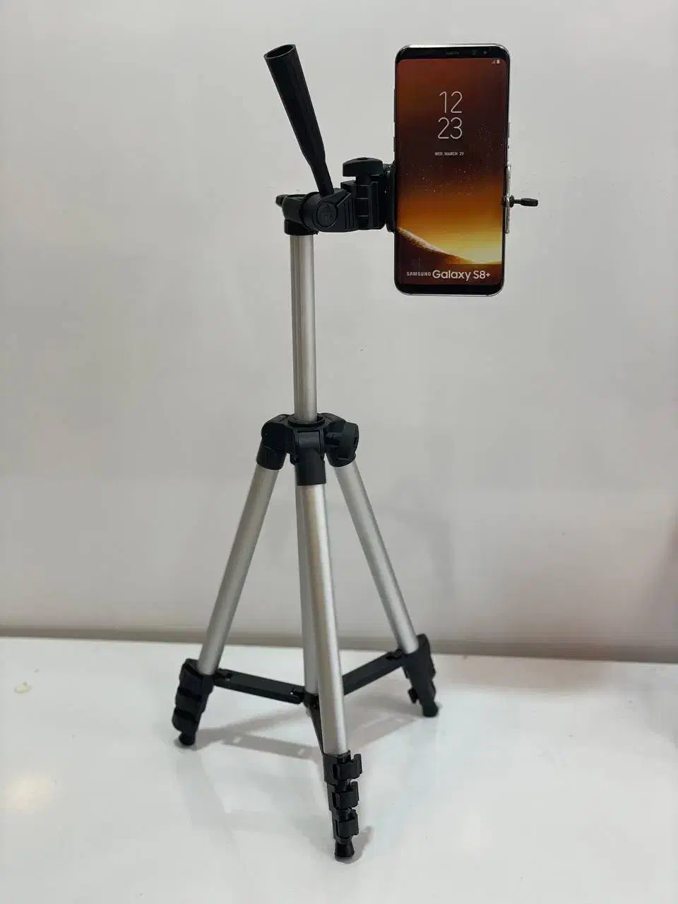 سه پایه نگهدارنده موبایل و دوربین|لوازم جانبی موبایل و تبلت|رشت, چمارسرا|دیوار