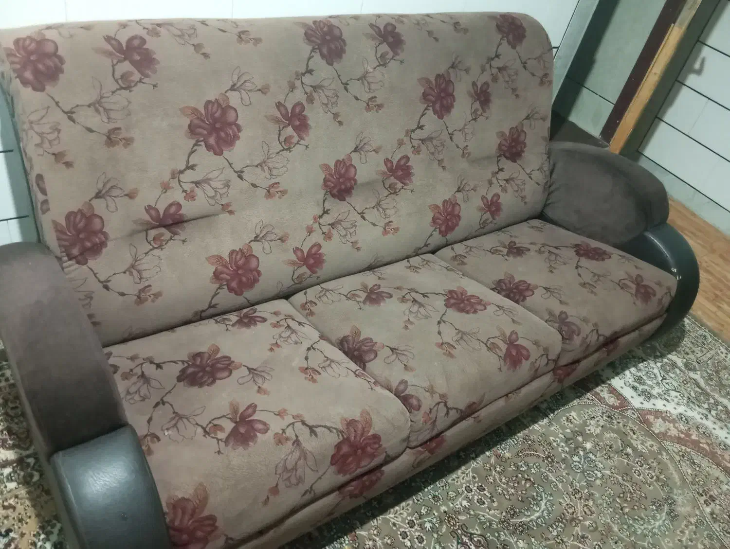 مبل|مبلمان خانگی و میز عسلی|شهرکرد, |دیوار