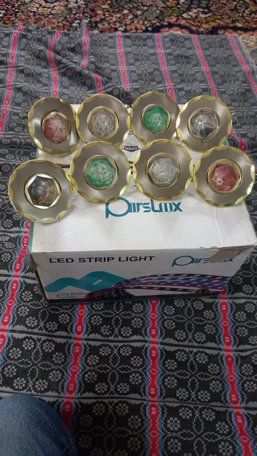 ۸عدد هالوژن رنگی|لامپ و چراغ|خمین, |دیوار