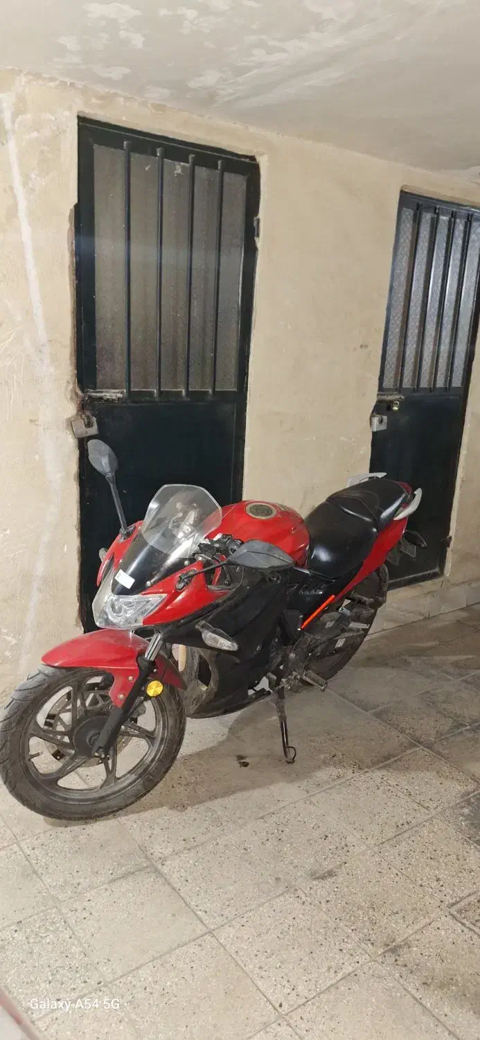 مگلی ۲۰۰|موتورسیکلت|تهران, مشیریه|دیوار