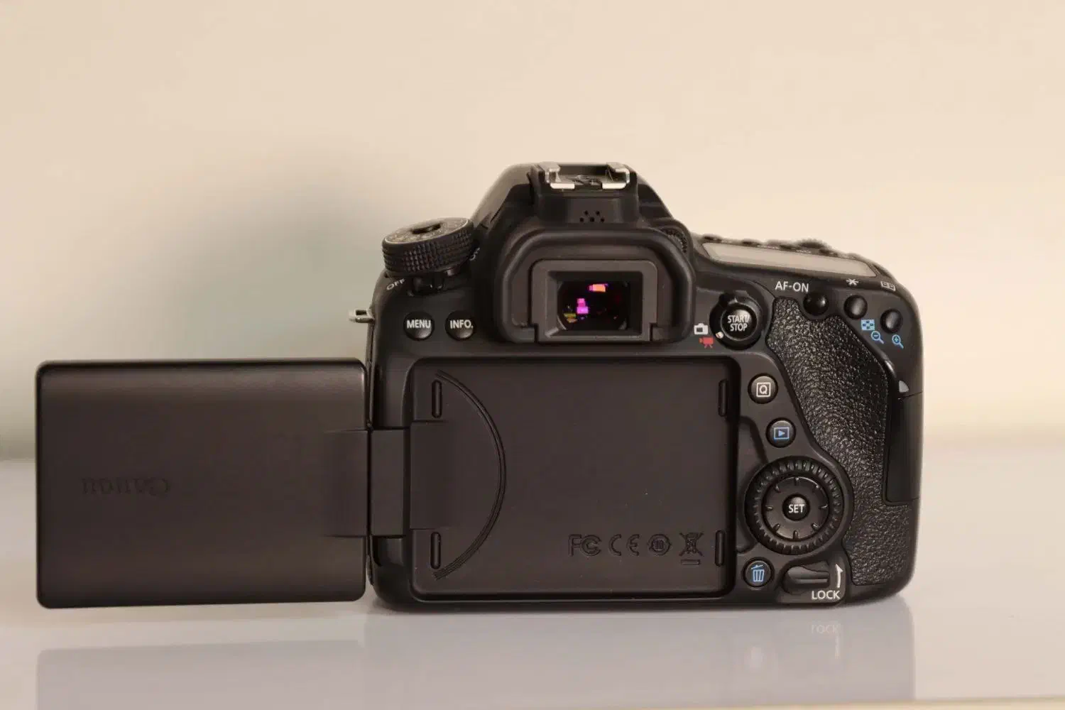 دوربین 80d کنون کم شات|دوربین عکاسی و فیلم‌برداری|قم, بلوار امین و ساحلی|دیوار