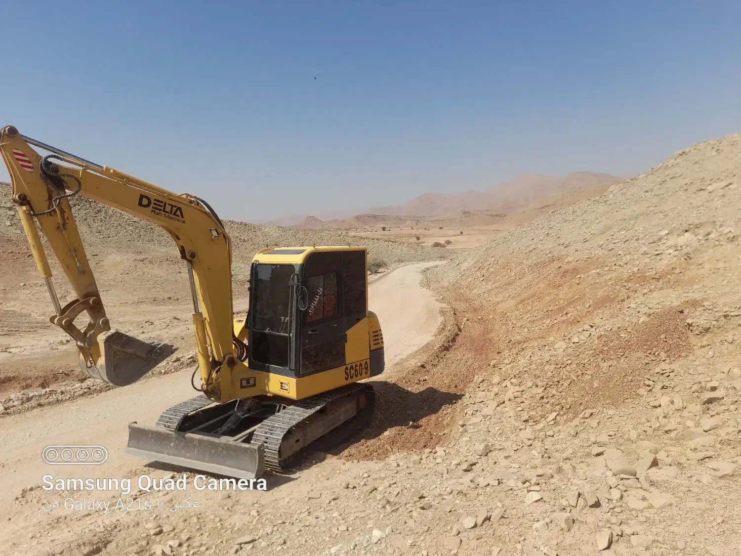 مینی بیل زنجیری مدل آخر ۱۴۰۱|خودرو سنگین|مسجد سلیمان, |دیوار