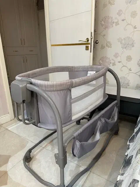 گهواره برقی و تخت کنار مادر ماستلا ۴ در یک|تخت و صندلی بچه|خوانسار, |دیوار