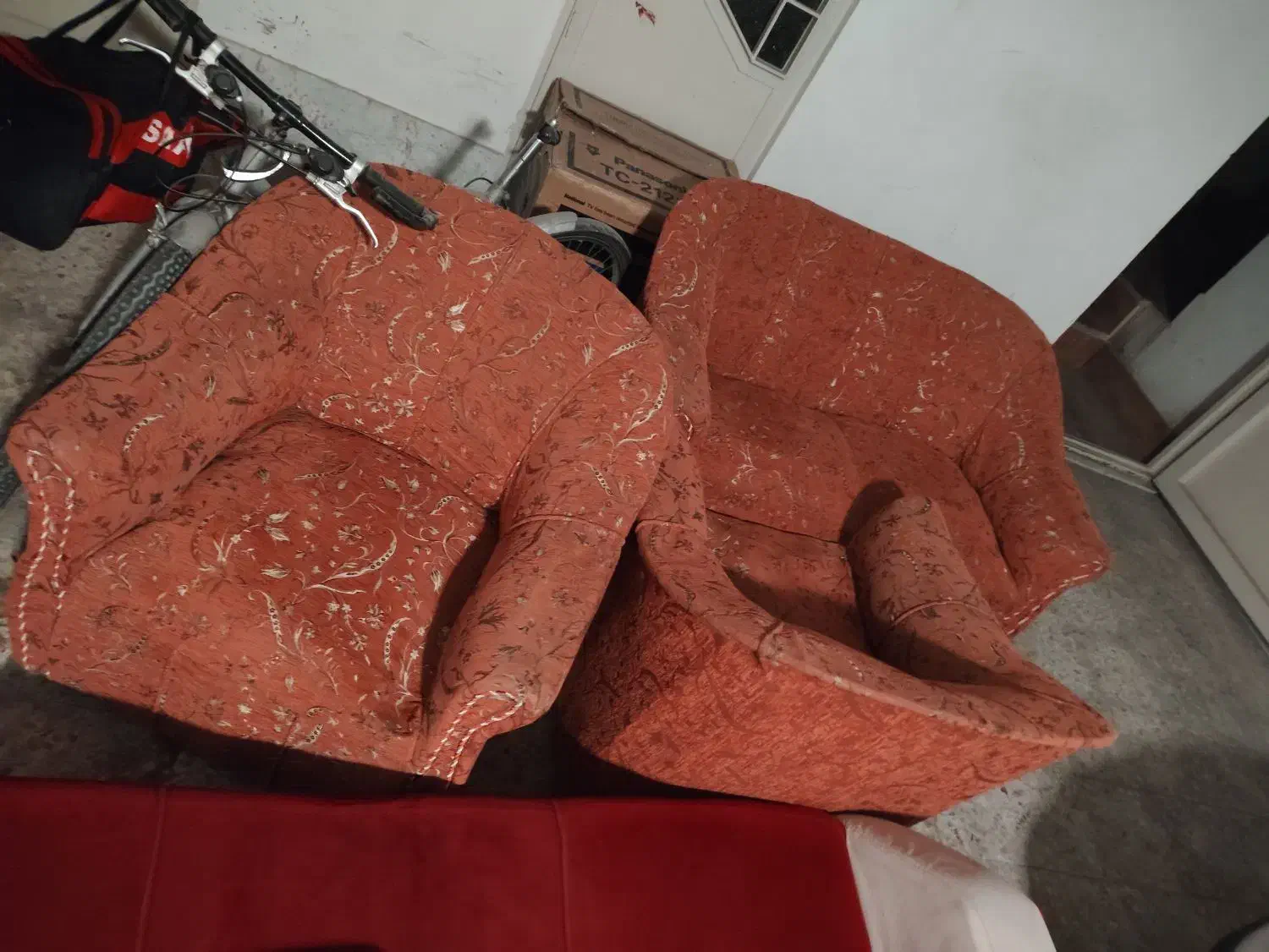 مبل کاناپه کهنه، رایگان|مبلمان خانگی و میز عسلی|تبریز, |دیوار