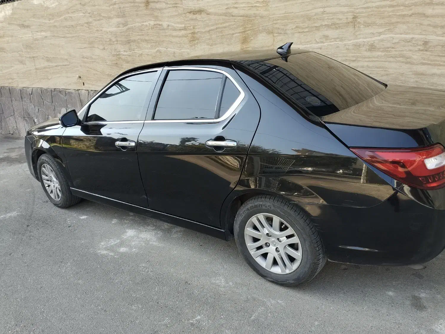 دنا پلاس مدل 1400 EF7|خودرو سواری و وانت|قم, نیروگاه|دیوار