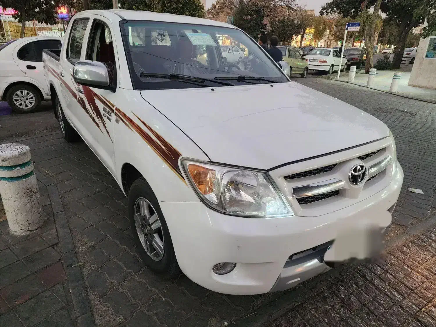 تویوتا ۲۰۰۸ موتور ۲۷۰۰|خودرو سواری و وانت|مشهد, شریف|دیوار