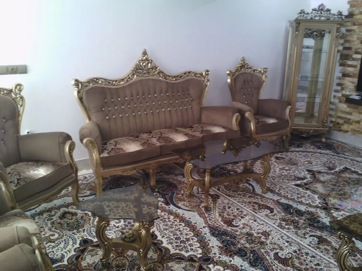 مبلمان ۹نفره چوب راش|مبلمان خانگی و میز عسلی|آران و بیدگل, |دیوار