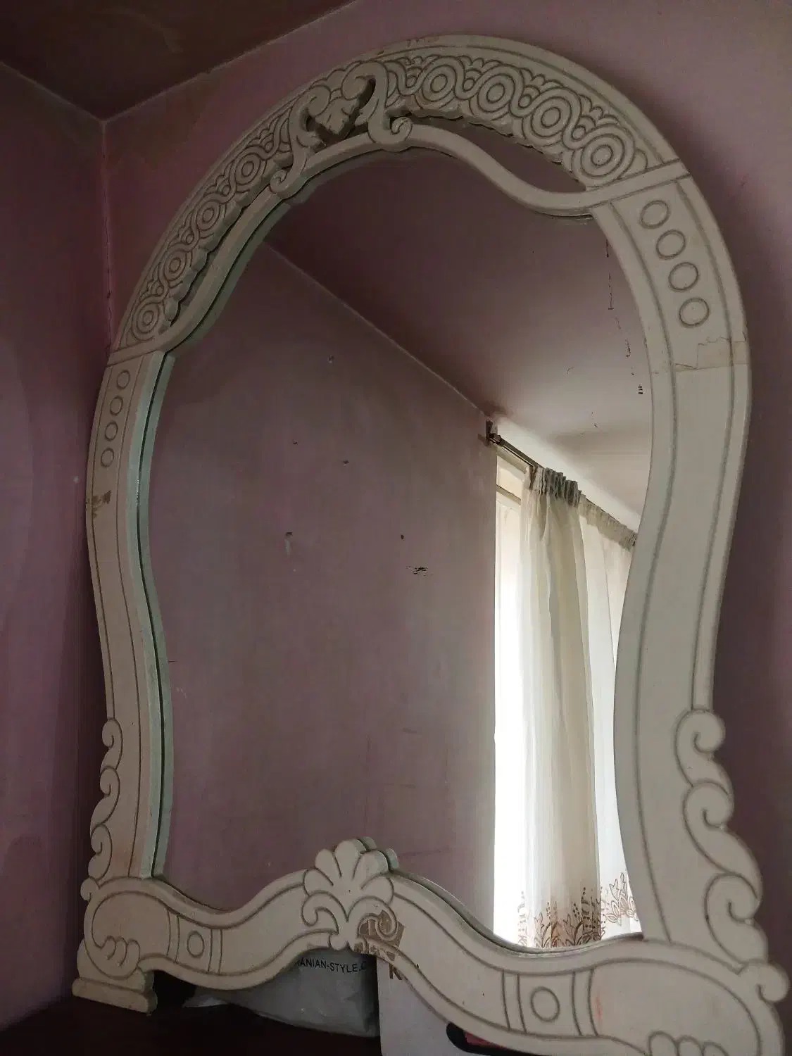 آینه|آینه|ساوه, |دیوار