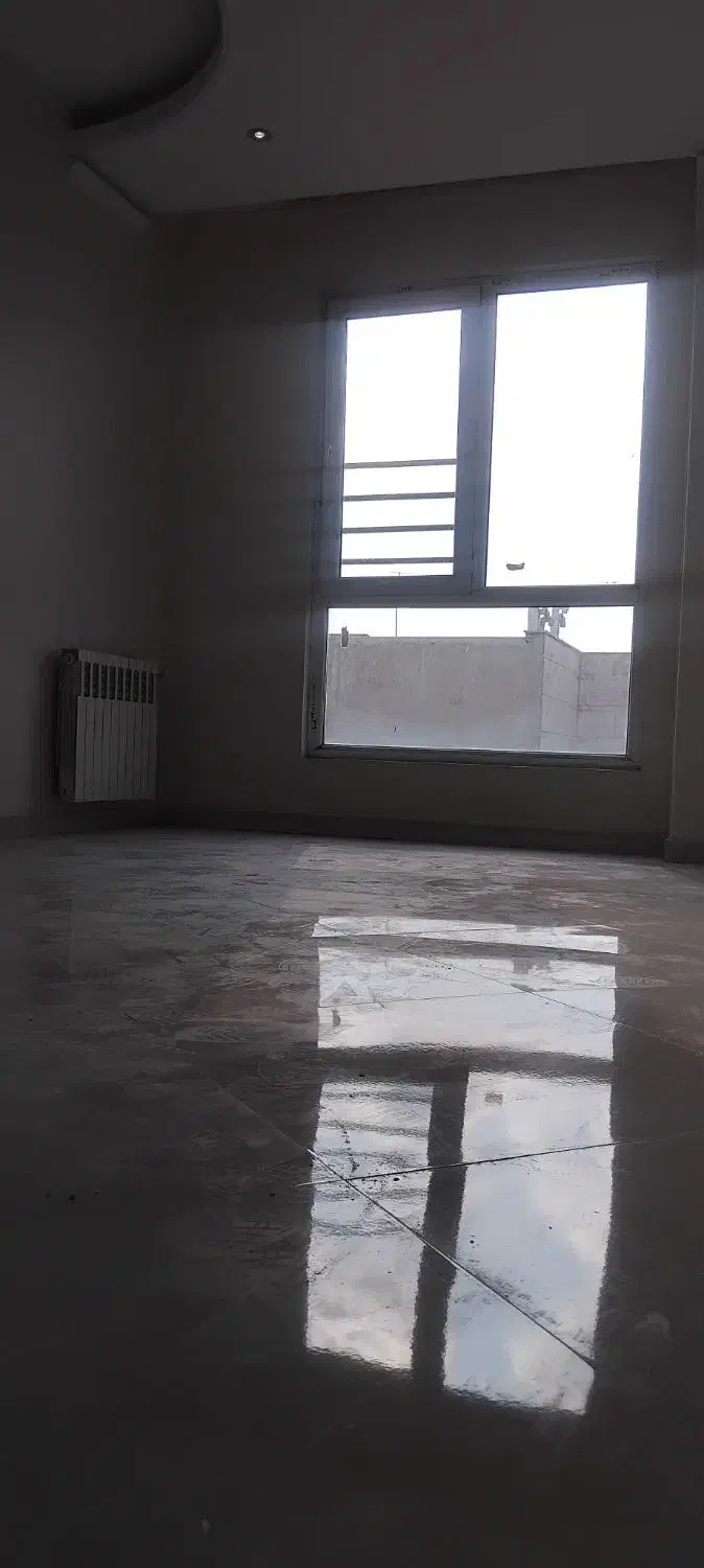 ۱۲۰ متر ، دو خوابه ، فول امکانات ، عادل و زرین