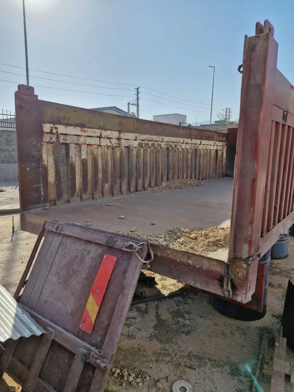 اتاق کمپرسی ده چرخ سالم|قطعات یدکی و لوازم جانبی|اشتهارد, |دیوار