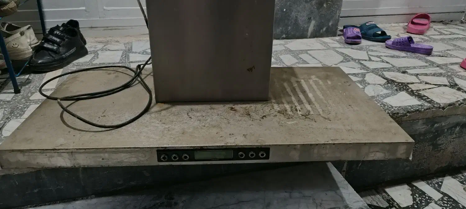 هود آشپزخانه و آبگرمکن برقی دیواری|آبگرمکن، پکیج، شوفاژ|اهواز, کوی فرهنگیان ۲|دیوار