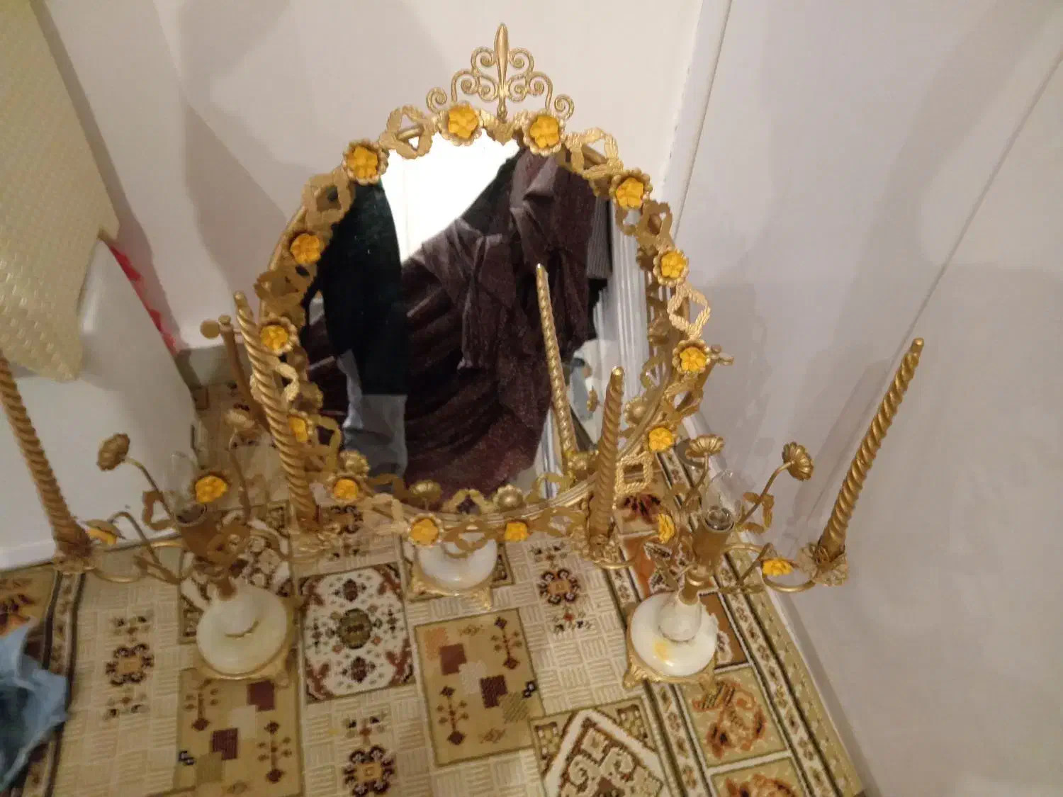 اینه شمندان و وسایل|آینه|تربتحیدریه, بالا ولایت|دیوار