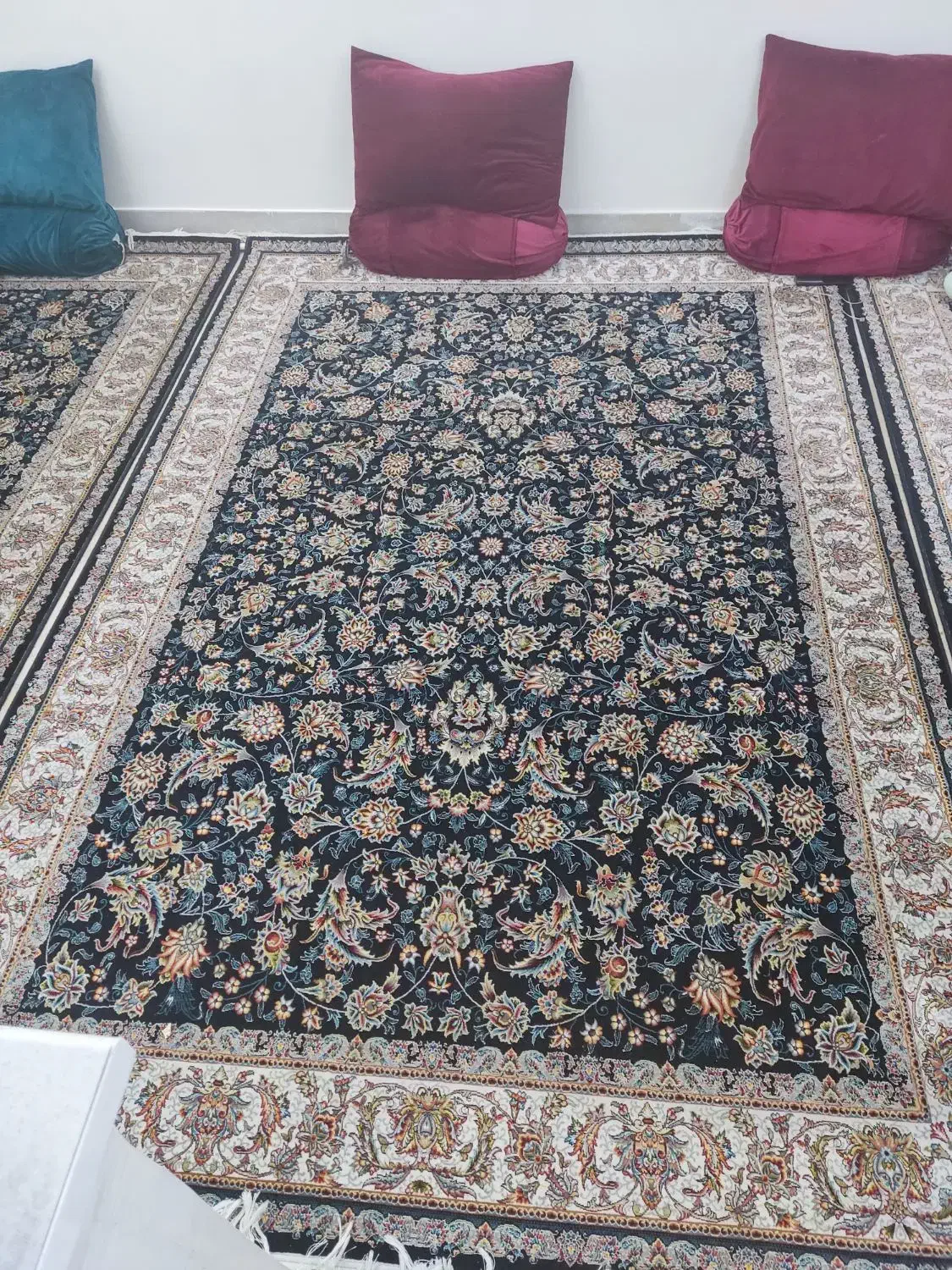 فرش دستباف گونه سرمه ای|فرش|تهران, قیام|دیوار