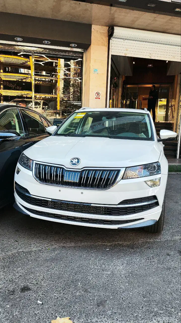 اشکودا کاروک فول 2024 صفر سفید|خودرو سواری و وانت|تهران, شهرک غرب|دیوار