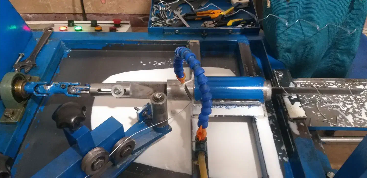 دستگاه فنس بافی نیمه اتوماتیک|ماشین‌آلات صنعتی|همدان, |دیوار