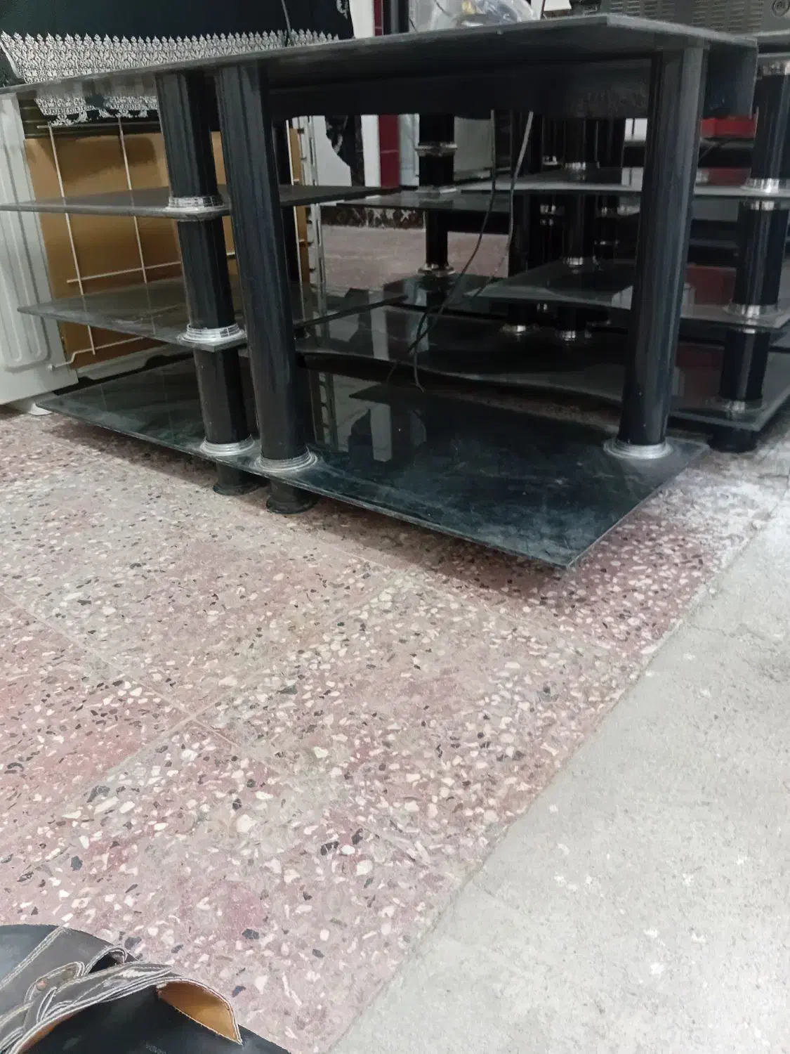 وسایل منزل|صندلی و نیمکت|قیروکارزین, |دیوار