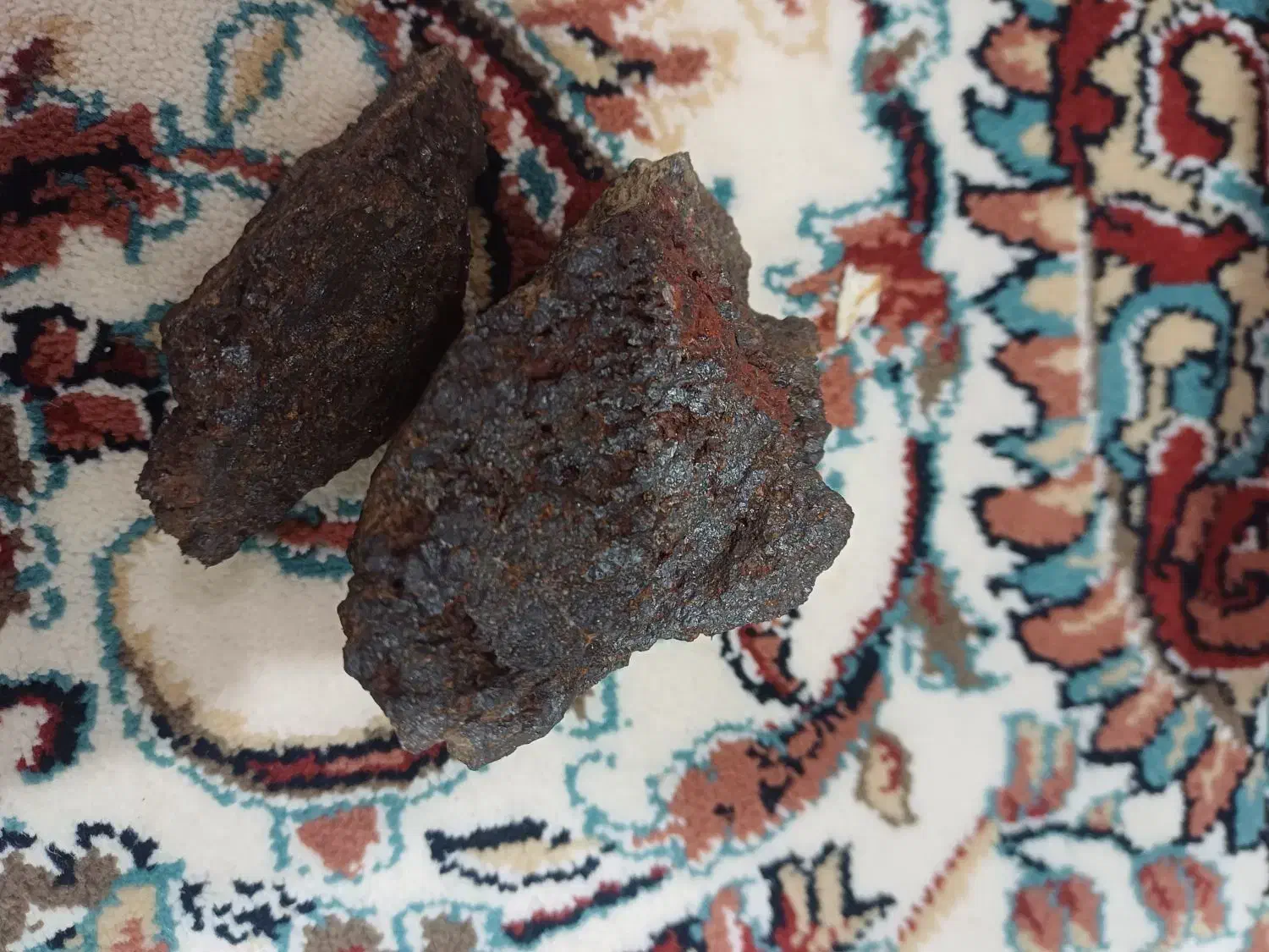 شهاب سنگ|کلکسیون اشیاء عتیقه|بانه, |دیوار