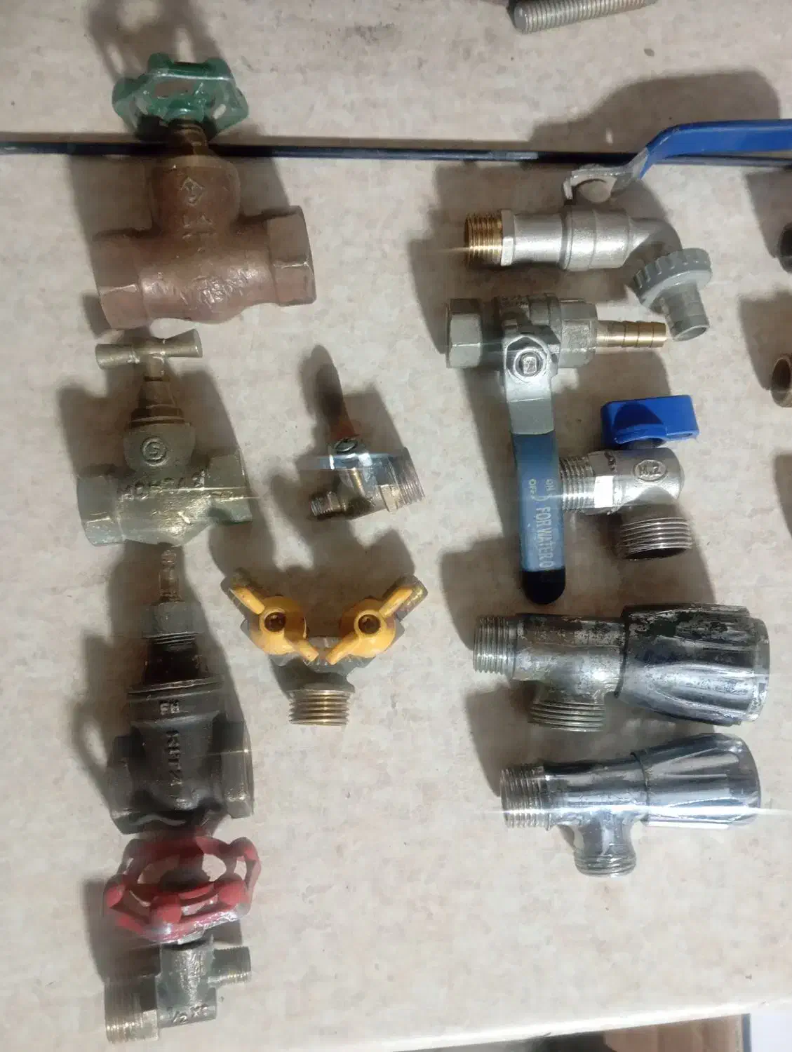 شیرآلات فروشی وشلنگ|لوازم سرویس بهداشتی|ساوه, |دیوار