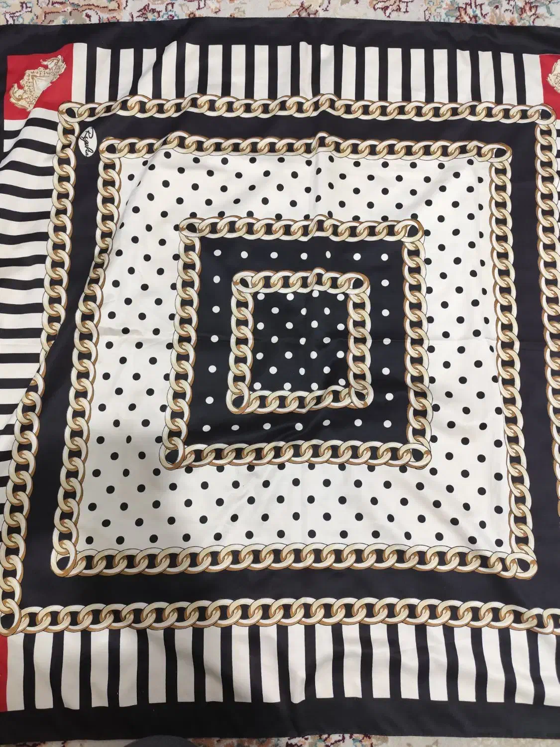 روسری|لباس|مشهد, دانشجو|دیوار