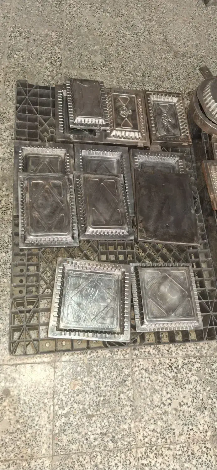 قالب سینی مقوایی دست دوم|عمده‌فروشی|اصفهان, عمان سامانی|دیوار