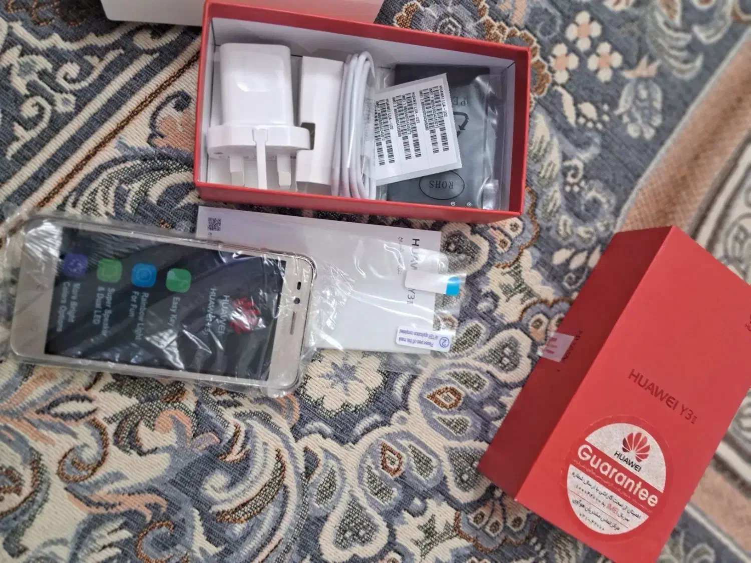 دوتا گوشی هواوی وای۳ رام۲ وسامسونک اس ۳. ۱۶ گیگ|موبایل|نسیم‌شهر, |دیوار