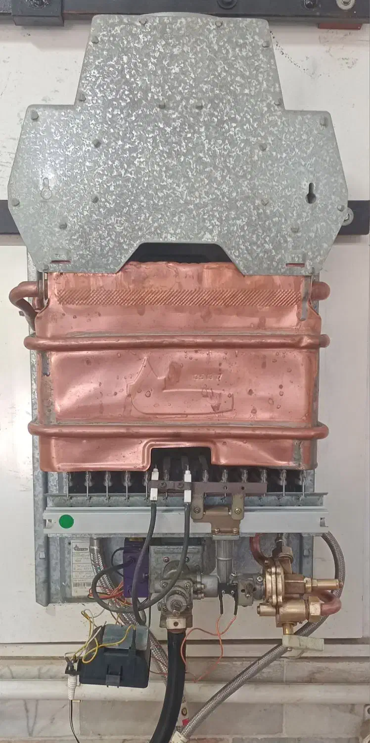 آبگرمکن دیواری بوتان جرقه زن|آبگرمکن، پکیج، شوفاژ|گرگان, |دیوار