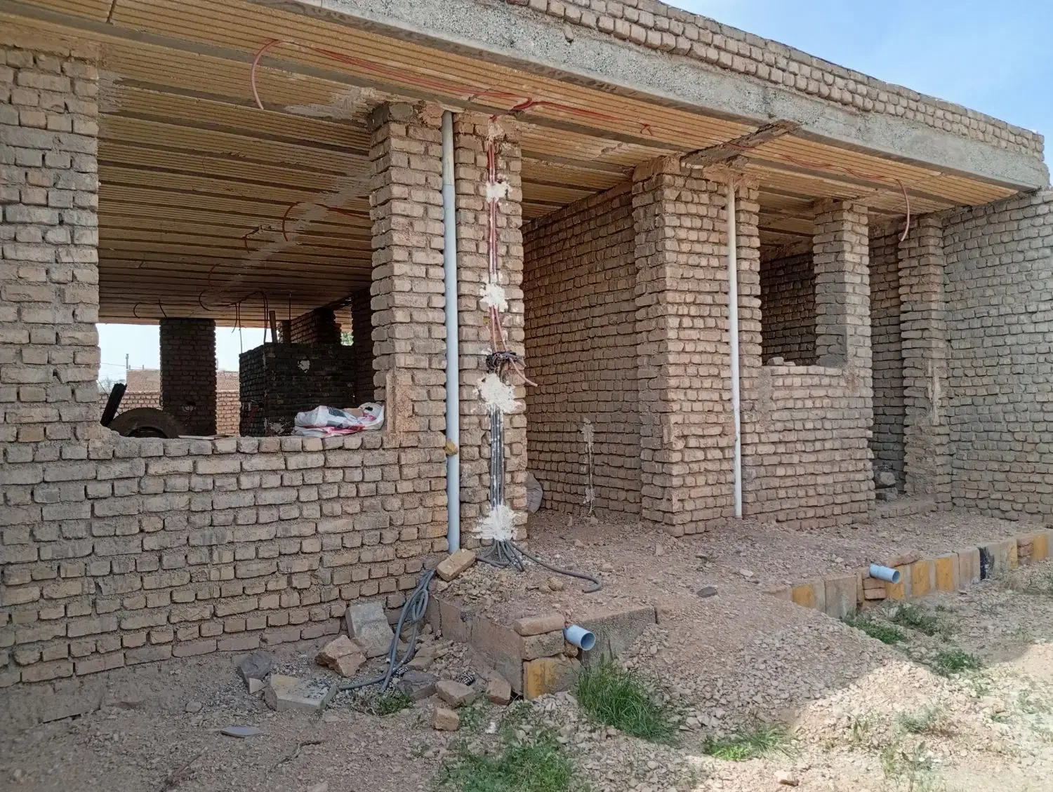 فروش خونه ویلایی در میان اباد پشت بسطام|فروش خانه و ویلا|بسطام, |دیوار