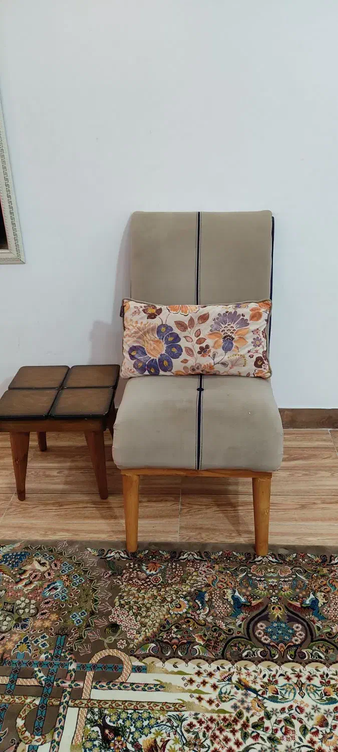 مبل راحتی تخت شو 6 نفره به همراه میز و میز عسلی|مبلمان خانگی و میز عسلی|لشت نشا, |دیوار