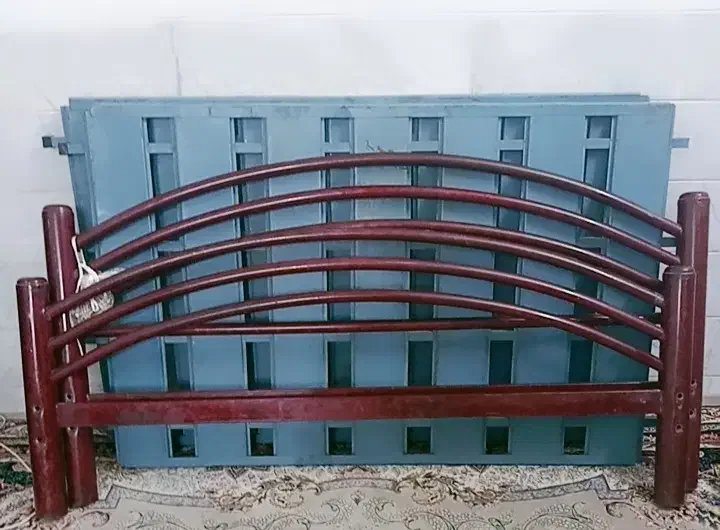 تخت خواب آهنی باتشگ|تخت و سرویس خواب|یزد, |دیوار