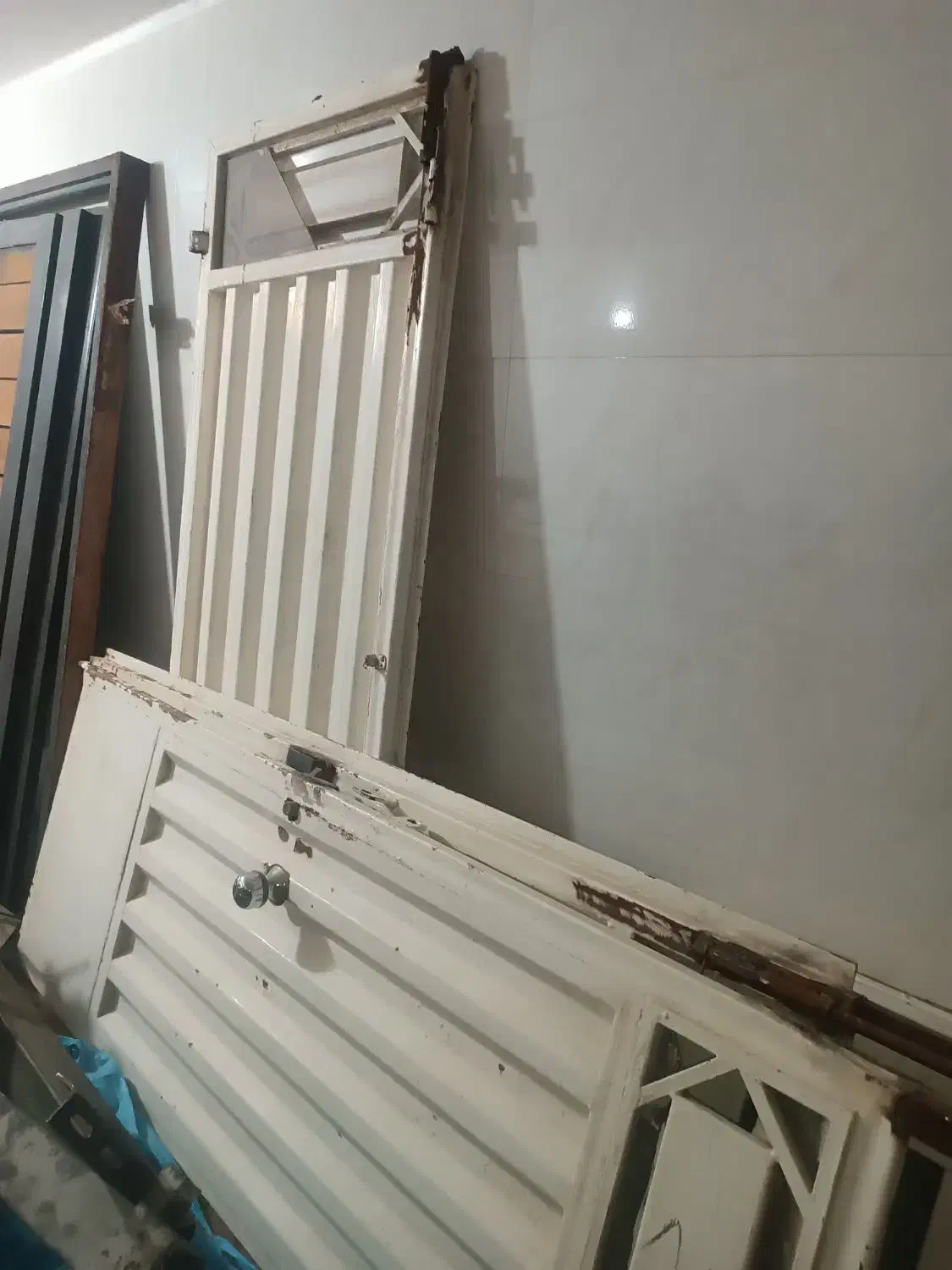 درب حیاط..درب نفر رو ..درب ضد سرقت|مصالح و تجهیزات ساختمان|اهواز, سپیدار|دیوار