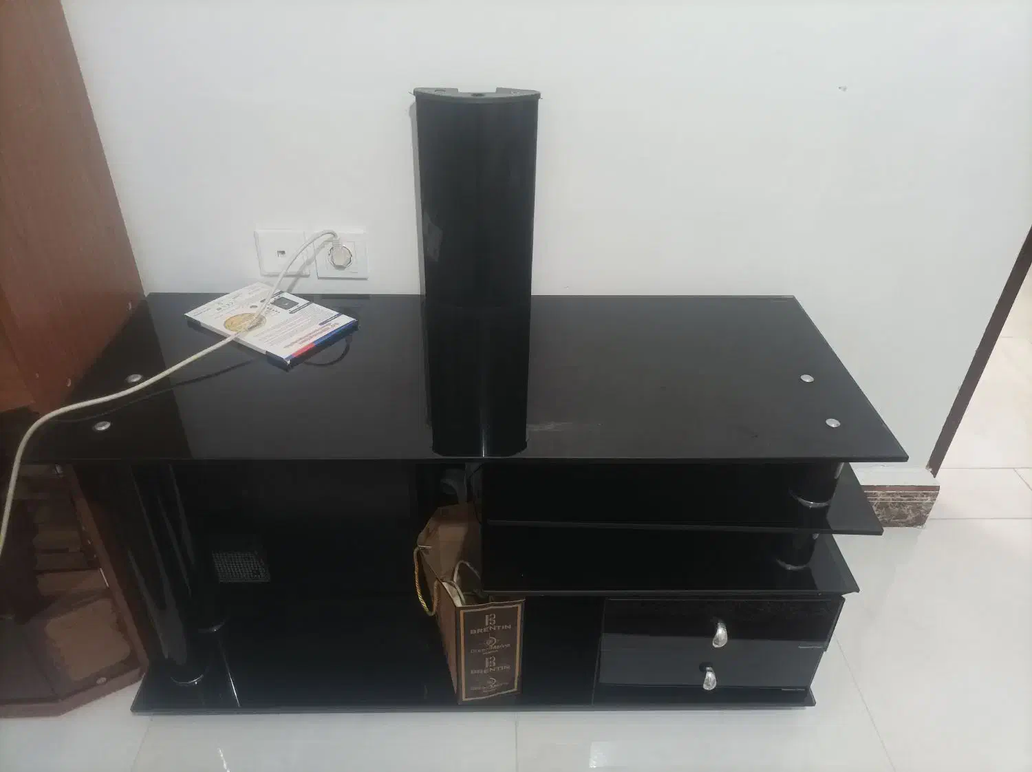 میز تلویزیون شیشه ای|میز تلویزیون|صفادشت, |دیوار