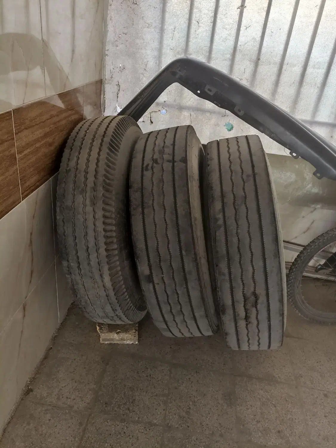 لاستیک 295|خودرو سنگین|مشهد, مشکینی (شهرک غرب)|دیوار