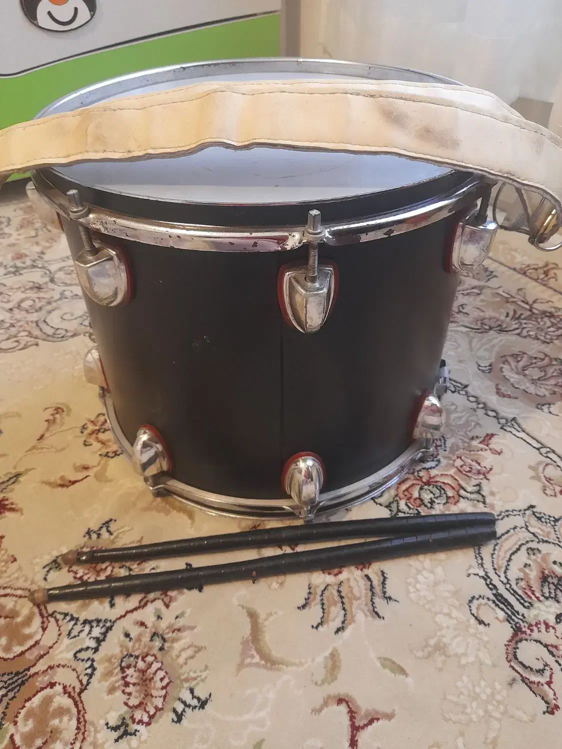 دوهول|درام و پرکاشن|کرج, باغستان|دیوار