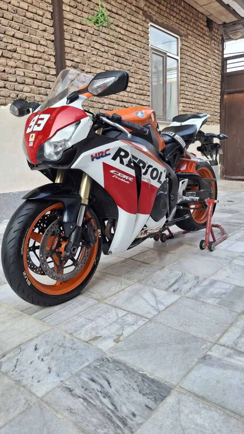 موتور repsol 2009|موتورسیکلت|همدان, |دیوار