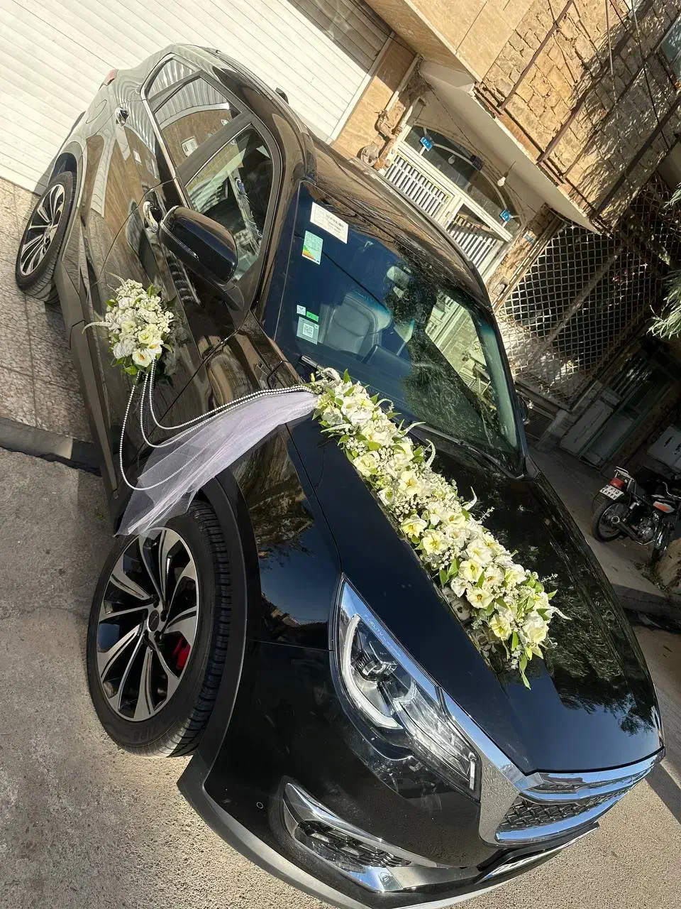 گلآرایی ماشین عروس و مراسمتون دسته گل|خدمات پذیرایی، مراسم|قم, زاد|دیوار