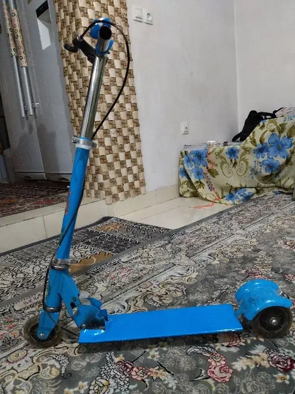 اسکوتر بچه گانه|دوچرخه، اسکیت، اسکوتر|بروجرد, |دیوار