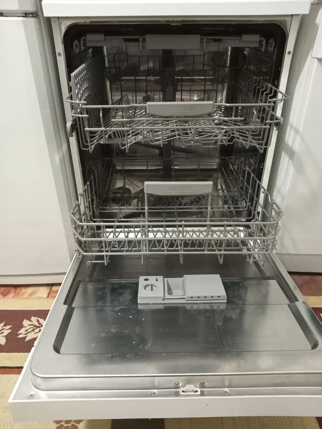 ماشین ظرف شویی سامسونگ ۱۸ نفره|ماشین ظرفشویی|قم, آزادگان|دیوار