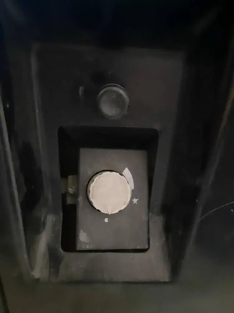 بخاری مبلی بزرگ ارج|بخاری، هیتر، شومینه|مشهد, کوشش|دیوار