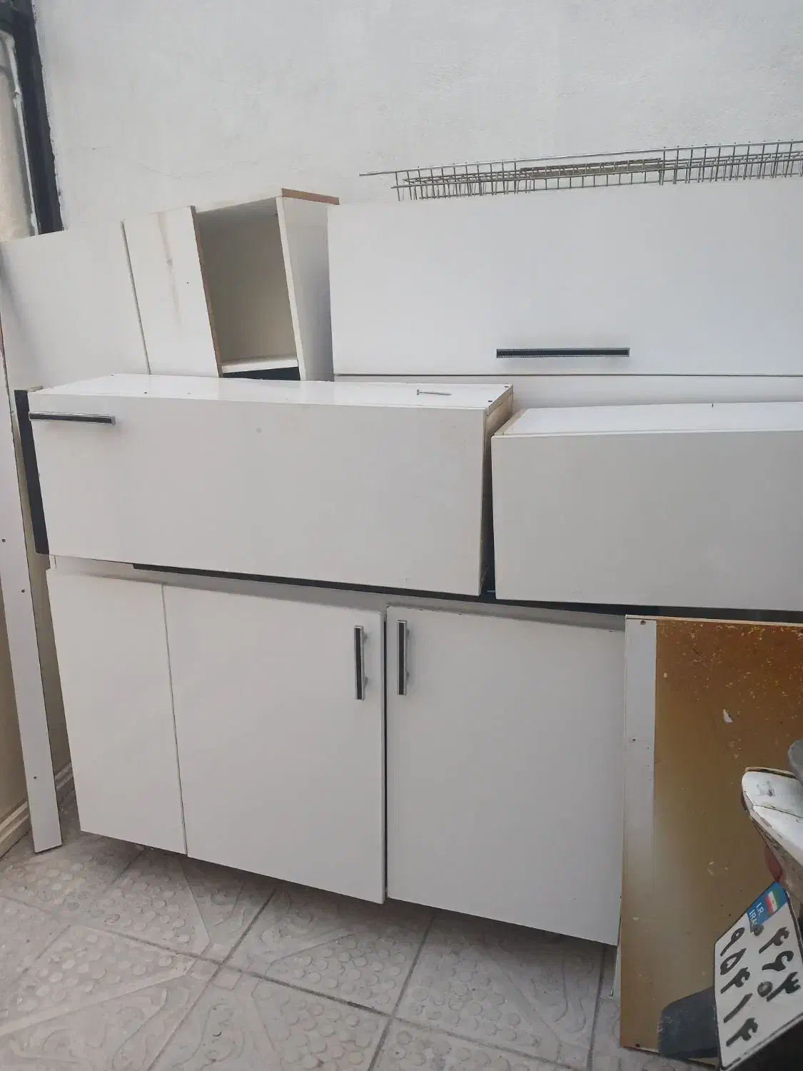 ۴متر کابینت با هود وسینک ظرفشویی|آب‌چکان و نظم‌دهنده ظروف|سنندج, |دیوار