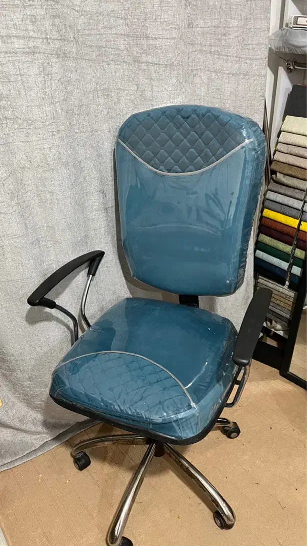 صندلی چرخان|صندلی و نیمکت|خرم‌آباد, |دیوار