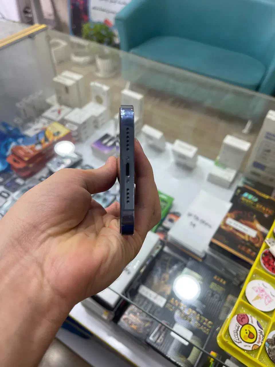 13 pro max|موبایل|اندیشه, اندیشه فاز ۱|دیوار